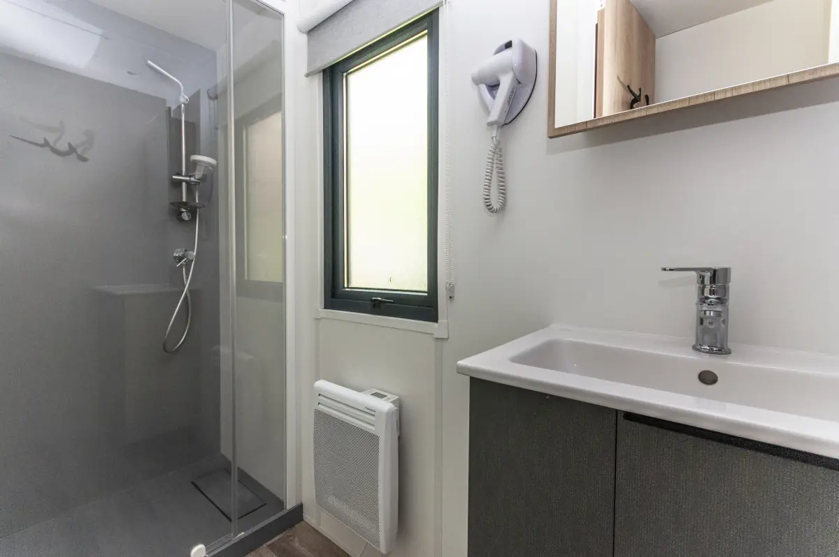 Salle de bain du Mobil-home 2 chambres Premium