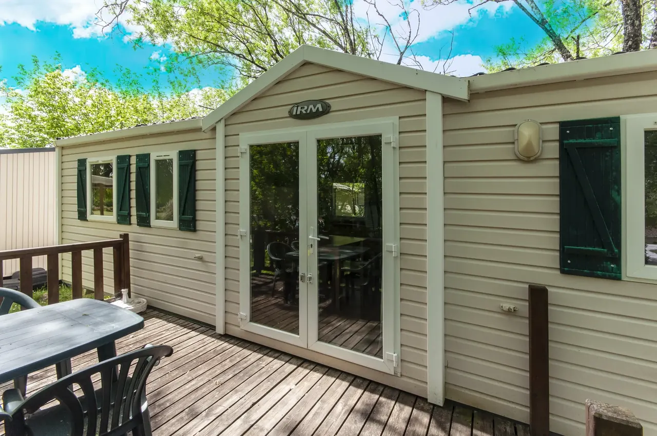 Mobil-home 3 chambres Standard, camping Les Étangs de Plessac